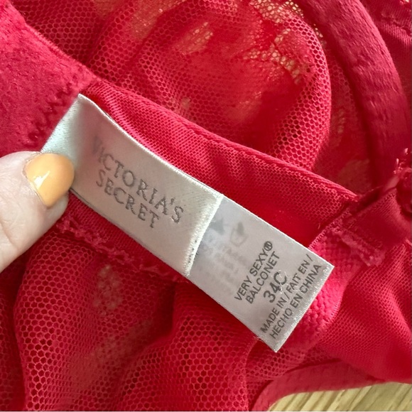 Victoria’s Secret Very Sexy Balconet Bra 34C – Red Lace Underwire - Picture 4 of 4
